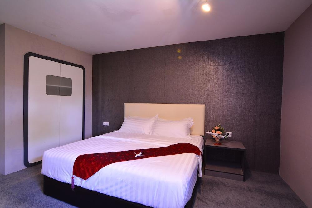 Sri Langit Hotel Klia, Klia 2 & F1 Sepang Zewnętrze zdjęcie