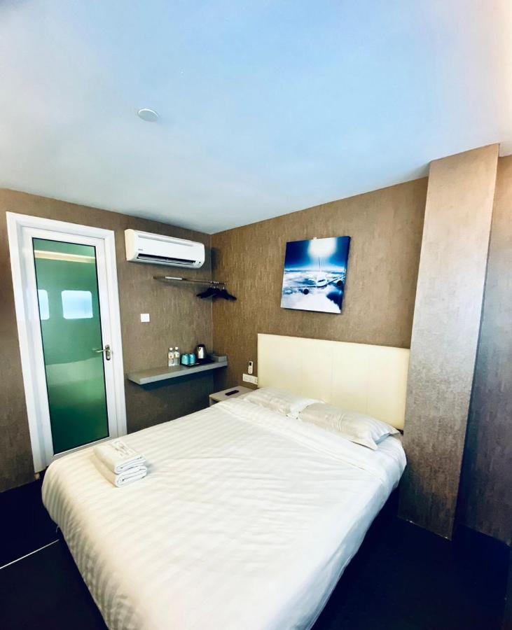 Sri Langit Hotel Klia, Klia 2 & F1 Sepang Zewnętrze zdjęcie