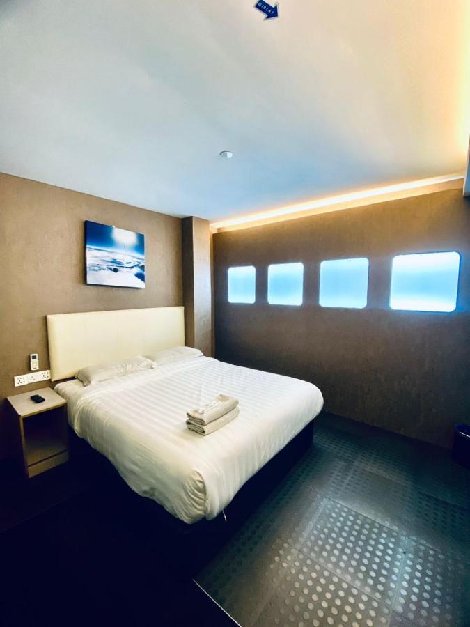 Sri Langit Hotel Klia, Klia 2 & F1 Sepang Zewnętrze zdjęcie