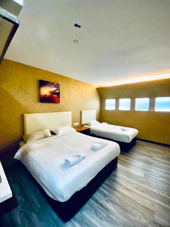 Sri Langit Hotel Klia, Klia 2 & F1 Sepang Zewnętrze zdjęcie