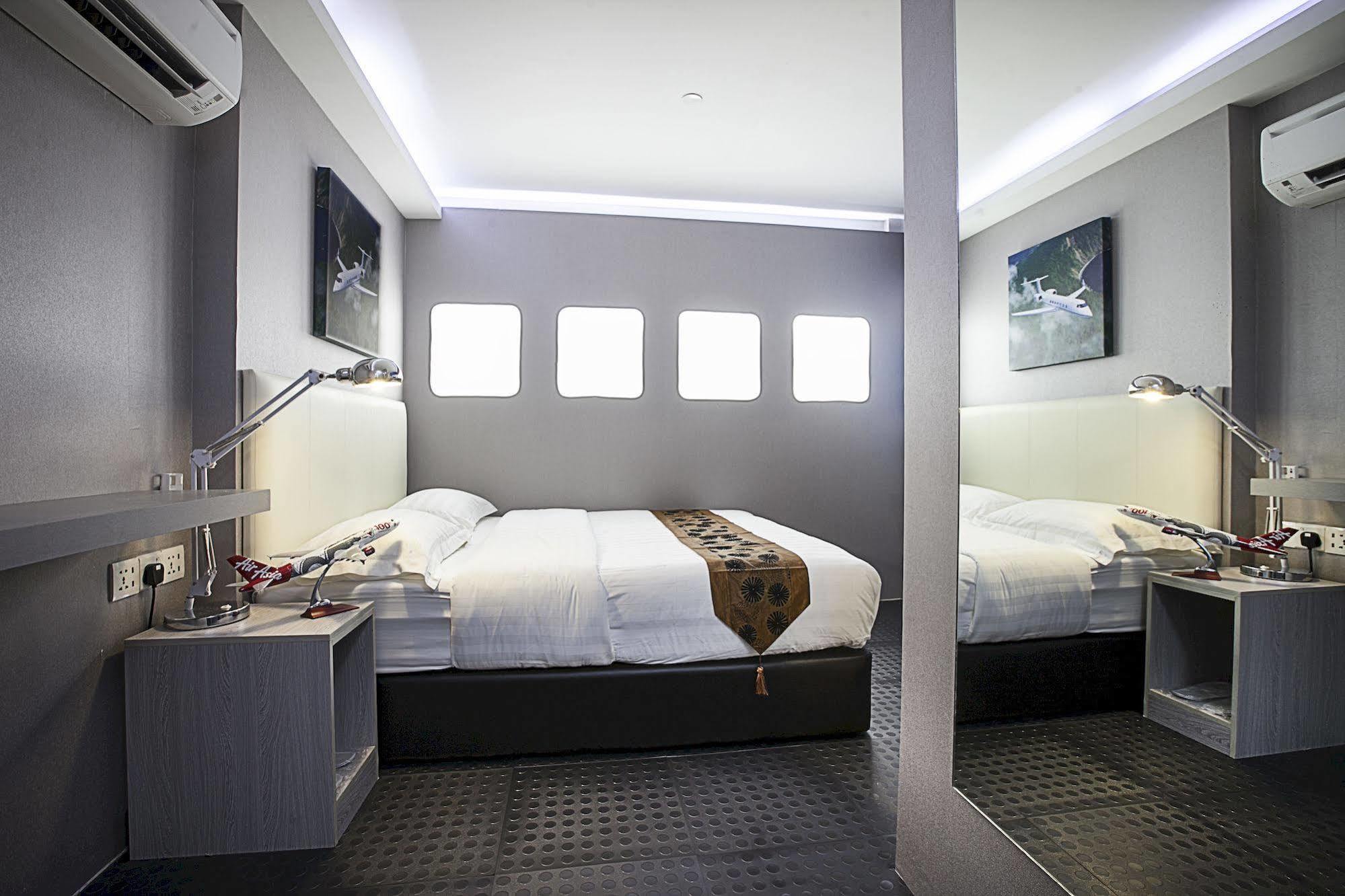 Sri Langit Hotel Klia, Klia 2 & F1 Sepang Zewnętrze zdjęcie