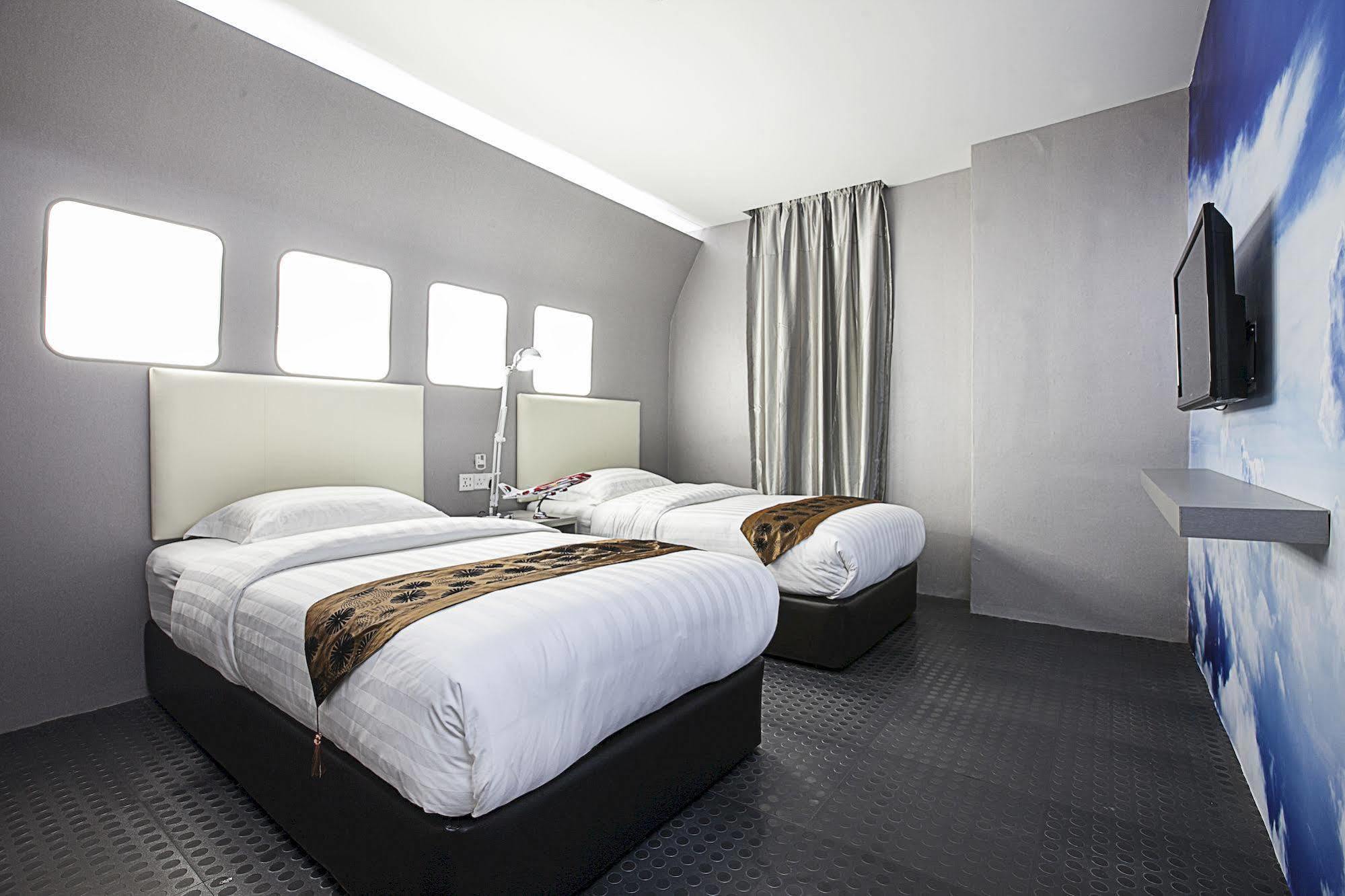 Sri Langit Hotel Klia, Klia 2 & F1 Sepang Zewnętrze zdjęcie