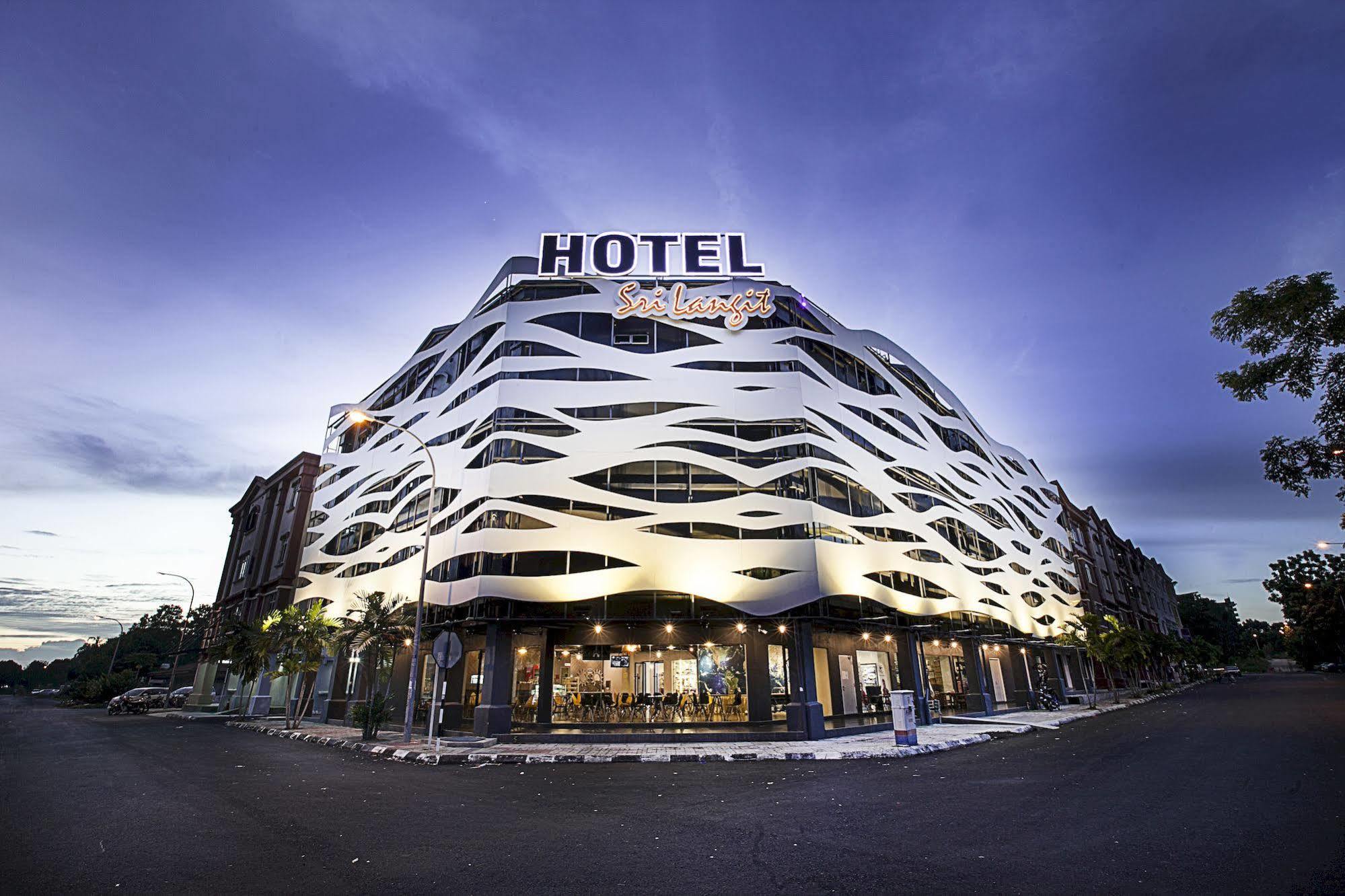 Sri Langit Hotel Klia, Klia 2 & F1 Sepang Zewnętrze zdjęcie